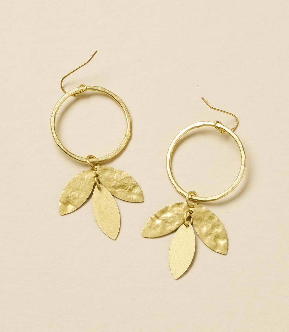 Aamani Vine Hoop Earring - Gold